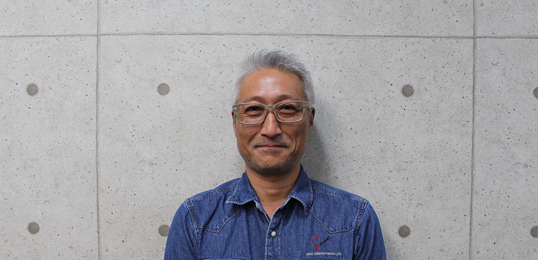 建築工事部 課長　萱野 哲也